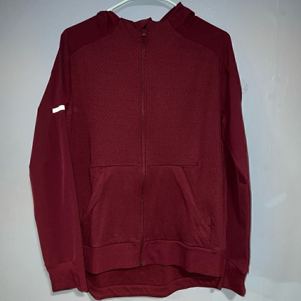 𝅺adidas women jacket size medium